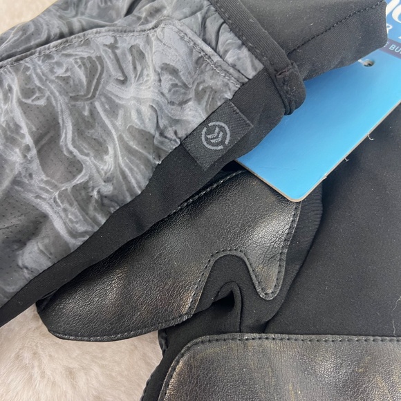 NWT ($54)🤩 |•ISOTONER•| Touch Screen Smart Dri Sleek Heat Gloves L/XL - Picture 3 of 8